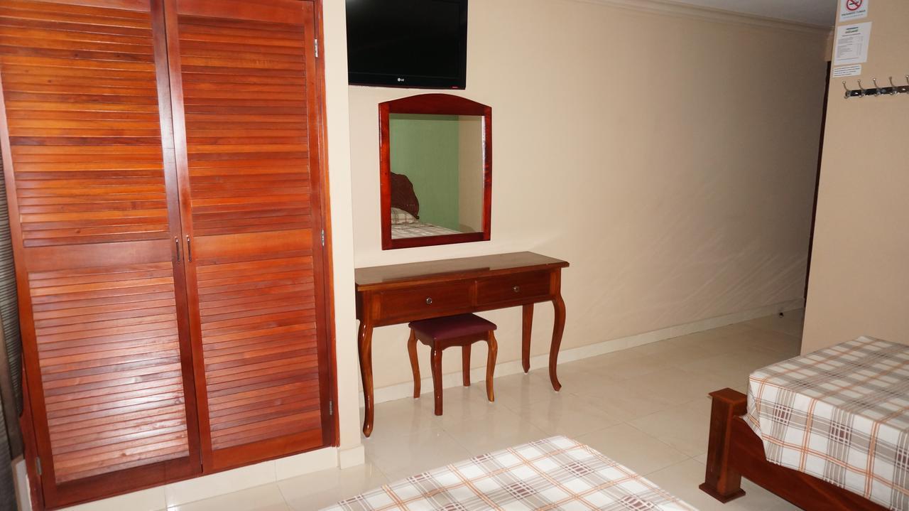 Residencial El Amanecer Hotel Panama City Exterior photo
